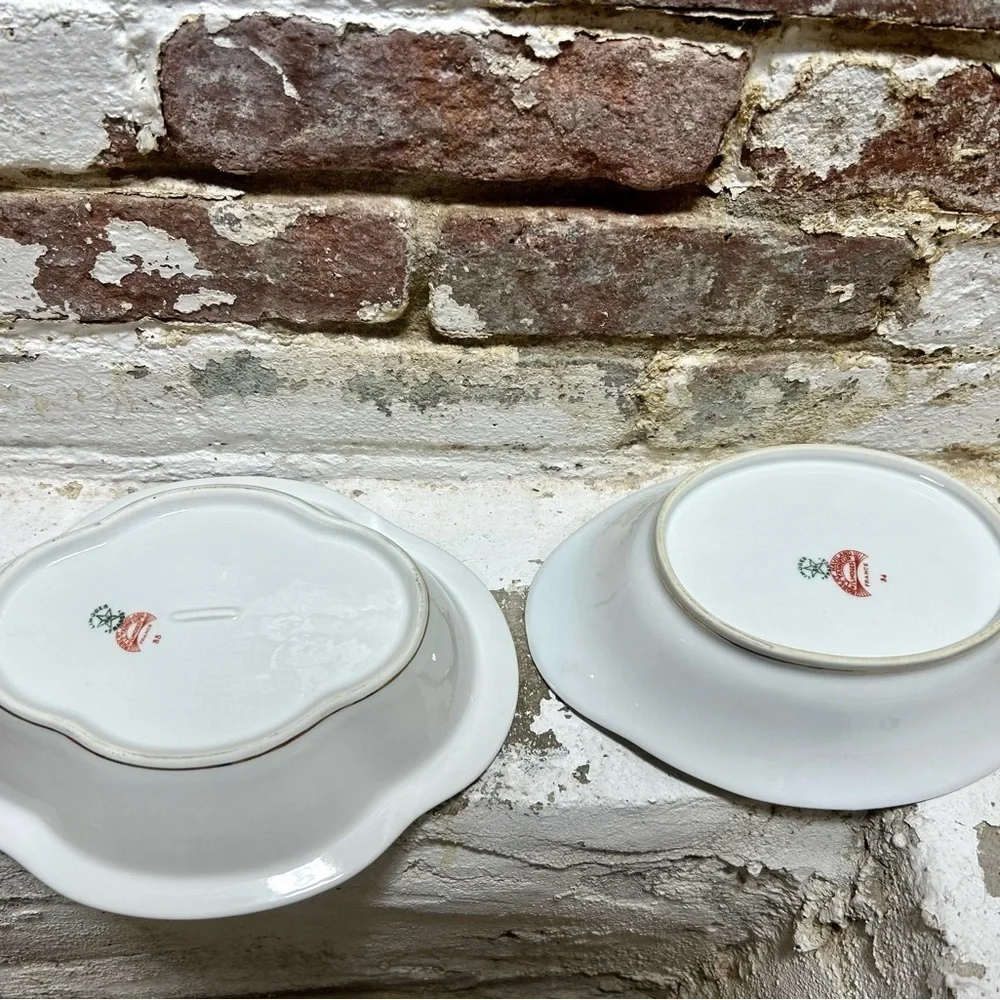 Vintage Limogues France Set of 2 Floral Peacock Serving Bowls Trimmed in Gold. - Picture 3 of 10